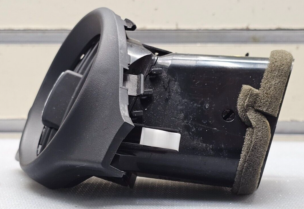 🔥06-13 LEXUS IS250 IS350 DASH FRONT RIGHT PASSENGER AC HEATER AIR VENT BLACK