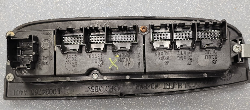 06-11 CADILLAC DTS FRONT LEFT DRIVER MASTER WINDOW POWER SWITCH ASSEMBLY BLACK