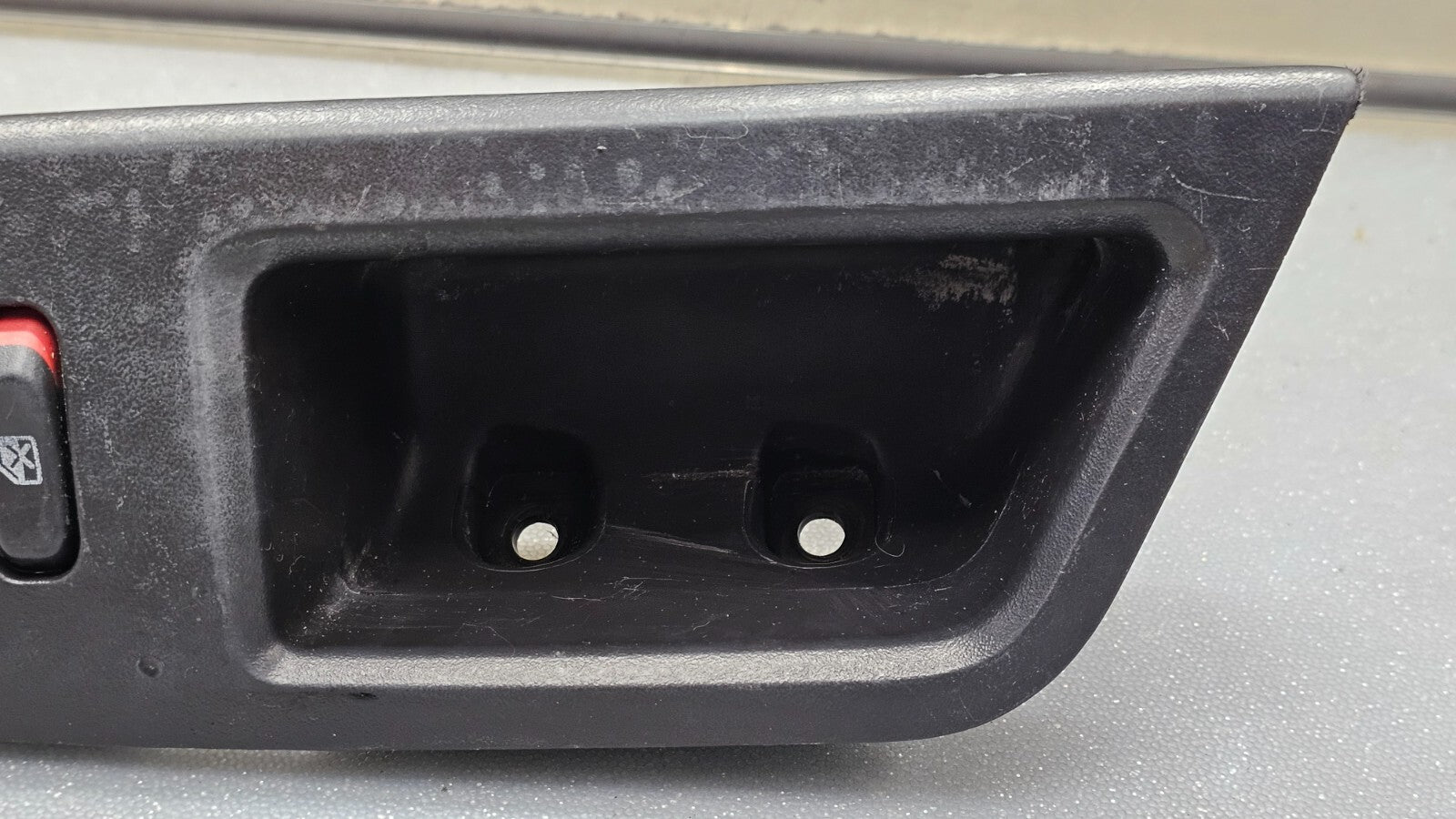 🔥06-08 CHEVY IMPALA LEFT DRIVER MASTER POWER WINDOW SWITCH BEZEL ASSEMBLY BLACK