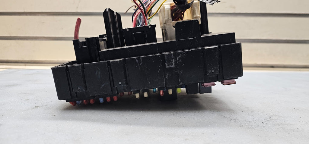 🔥07-09 Equinox Torrent Engine Fuse Relay Box Control Junction Module TIPM Unit