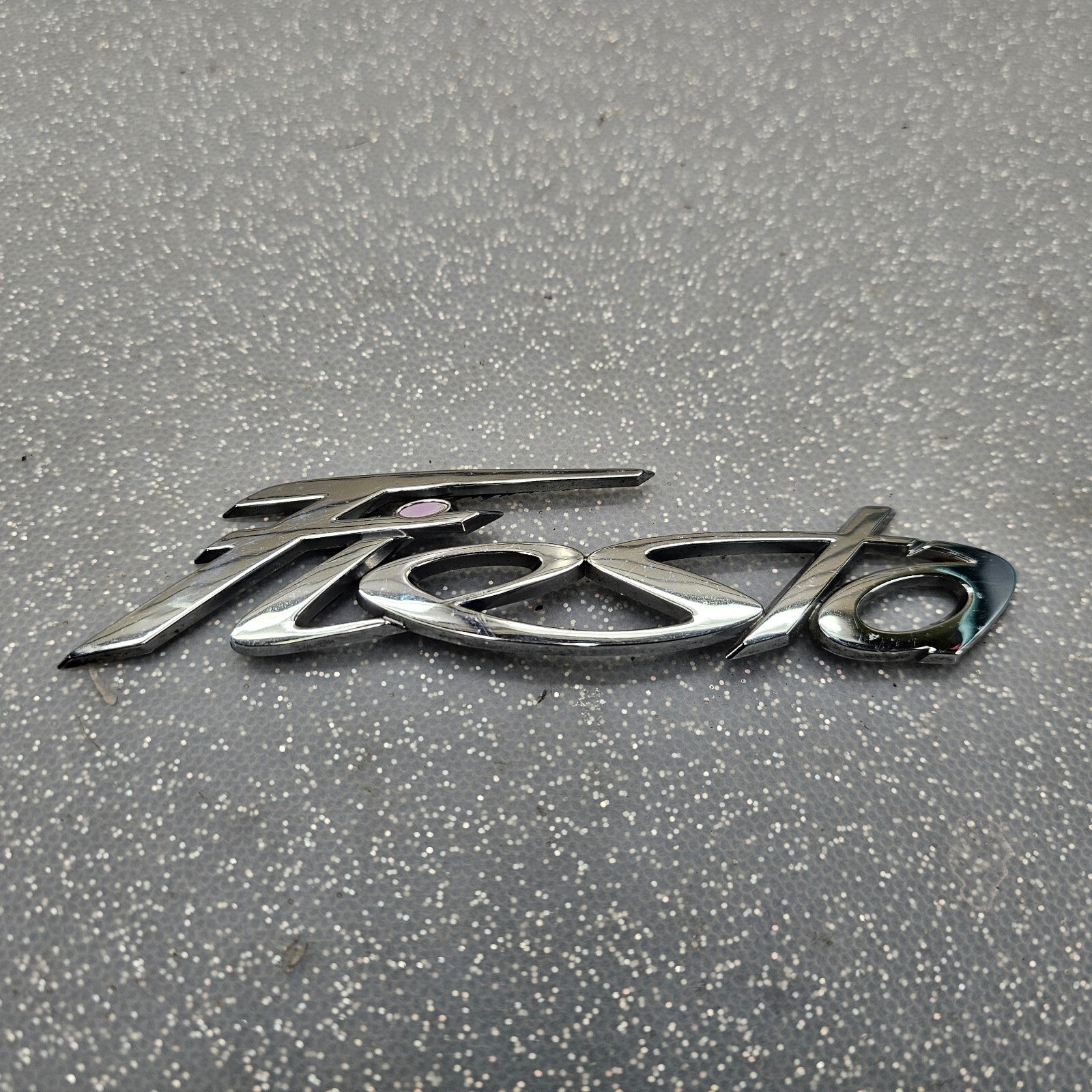 11-19 FORD FIESTA REAR TRUNK TAILGATE LIFTGATE EMBLEM LOGO BADGE LETTERS SYMBOL