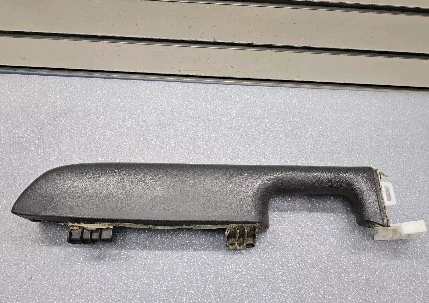 🔥03-06 Chevy GMC Silverado Tahoe Front Right Door Armrest Handle Graphite H2