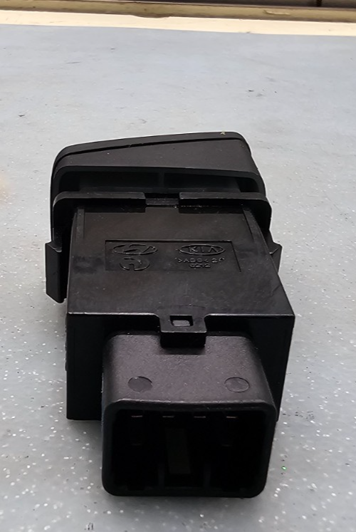 🔥05-06 Hyundai Tucson Rear Defrosted Defroster Heater Control Switch Button