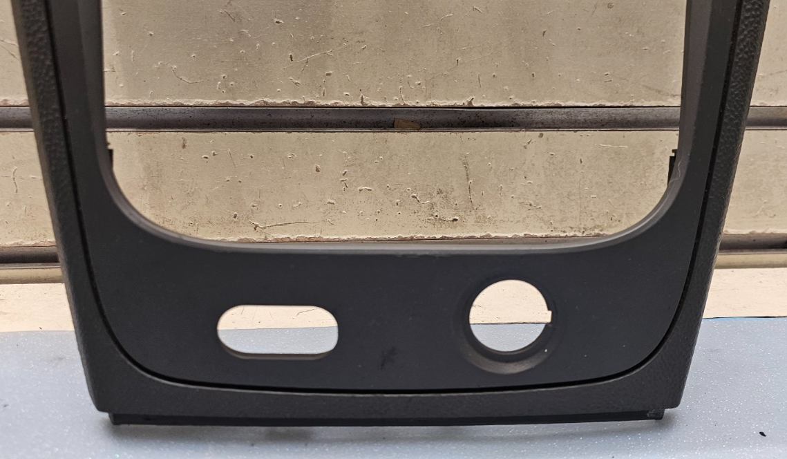 🔥06-11 Chevrolet HHR Center Dash AM FM Radio Trim Panel Stereo Display Gray B37