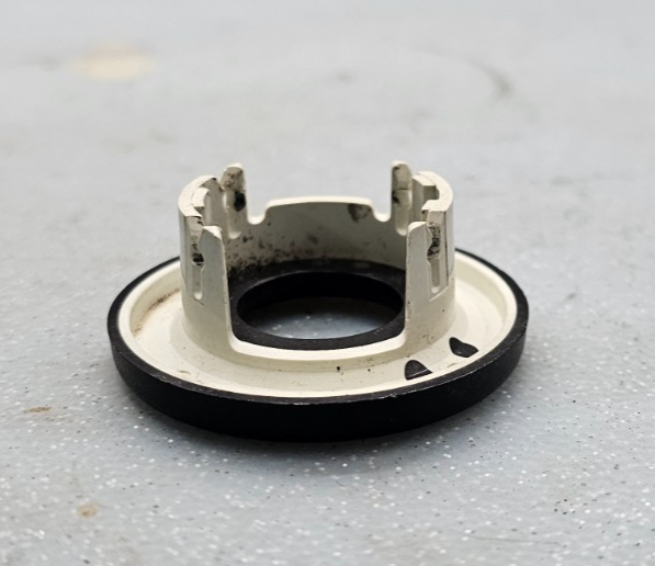 🔥2004-2012 CHEVY MALIBU PONTIAC G6 IGNITION KEYHOLE BEZEL TRIM RING OEM BLACK