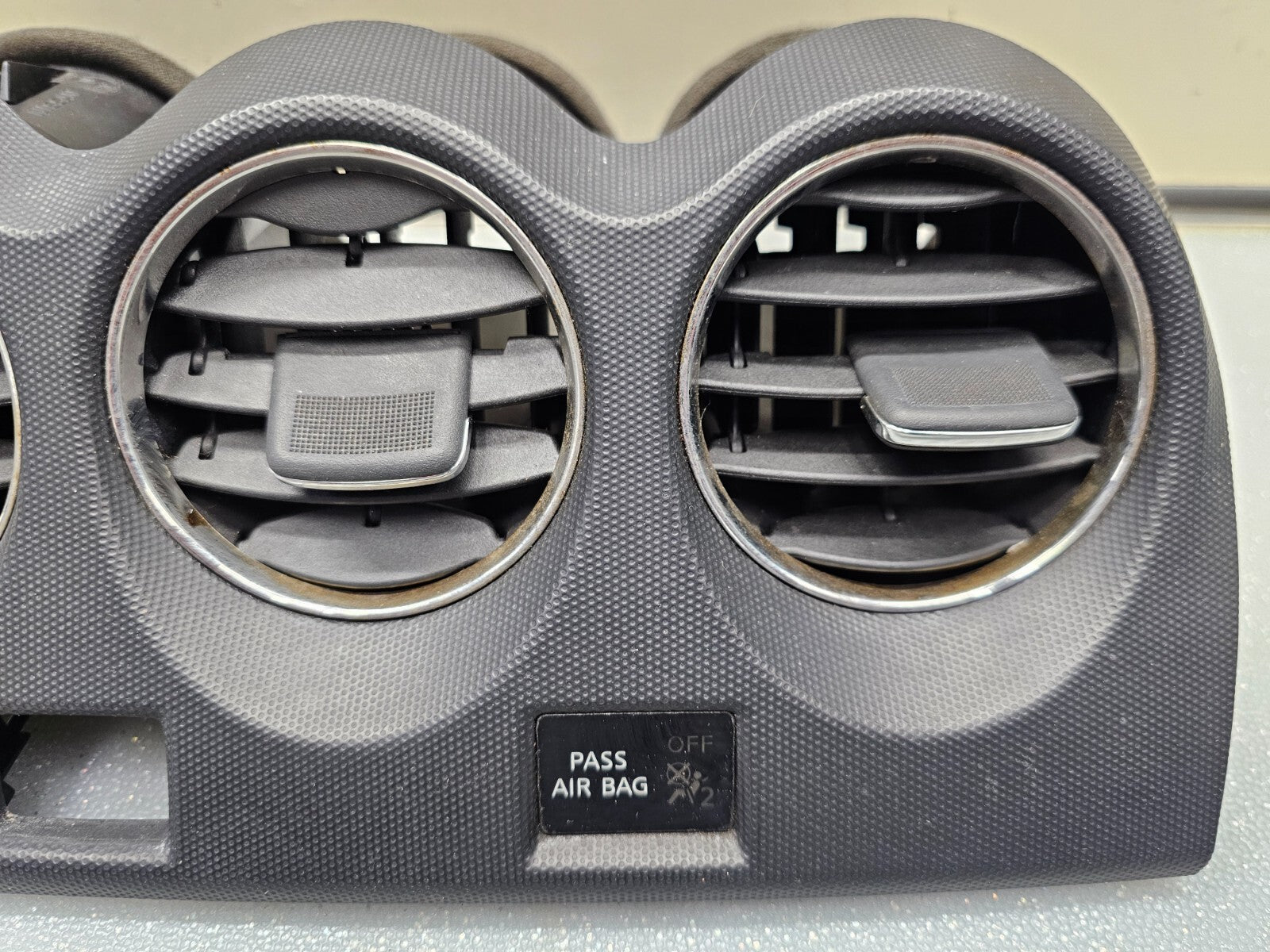 🔥07-12 Nissan ALTIMA Dash Center AIR VENTS w/Hazzard switch Assembly BLACK V10
