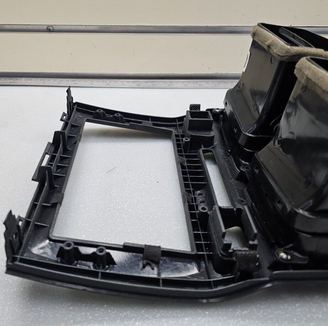 🔥2001-2006 HYUNDAI SANTA FE OEM CENTER DASH RADIO HEAT AC VENT TRIM BEZEL BLACK