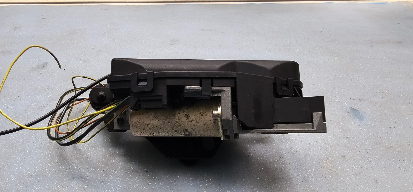 🔥00-06 BMW E53 X5 REAR UPPER LIFTGATE HATCH GLASS LID LOCK LATCH ACTUATOR OEM