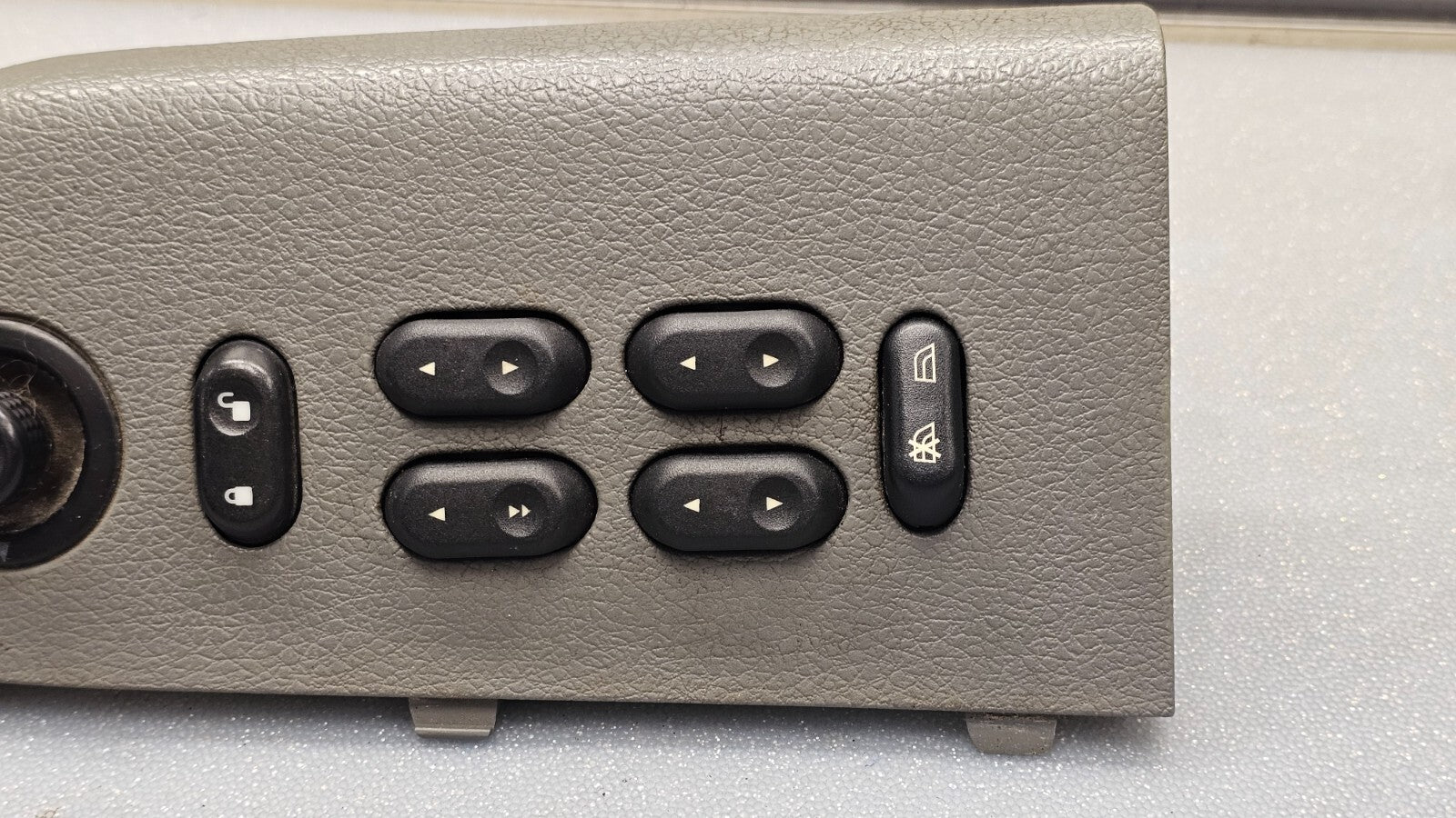 🔥04-08 Ford F150 Left Driver Master Door Window Power Switch Control Gray WS24