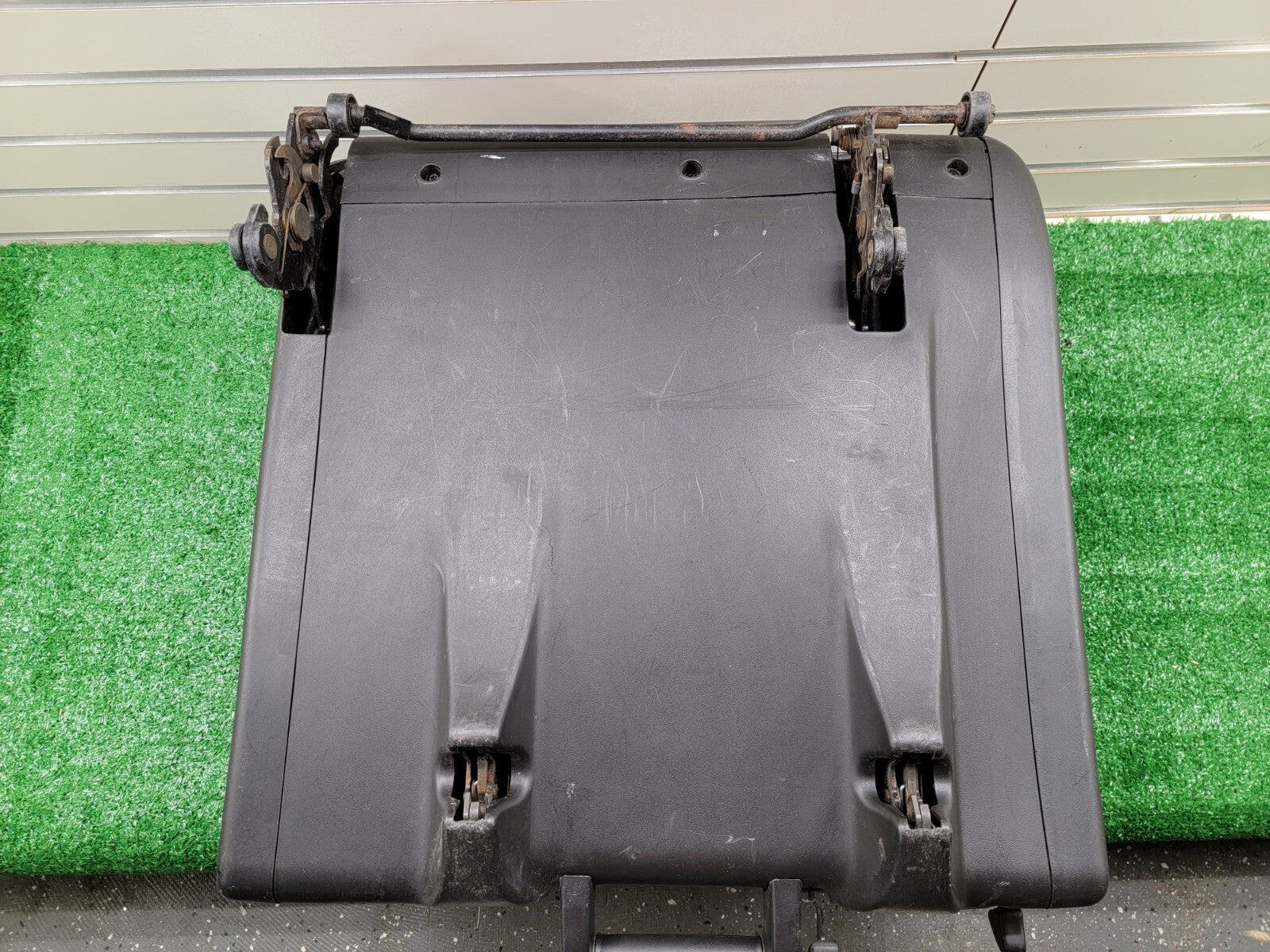 07-14 Escalade Suburban Tahoe Yukon Third 3rd Row Seat Leather RIGHT black