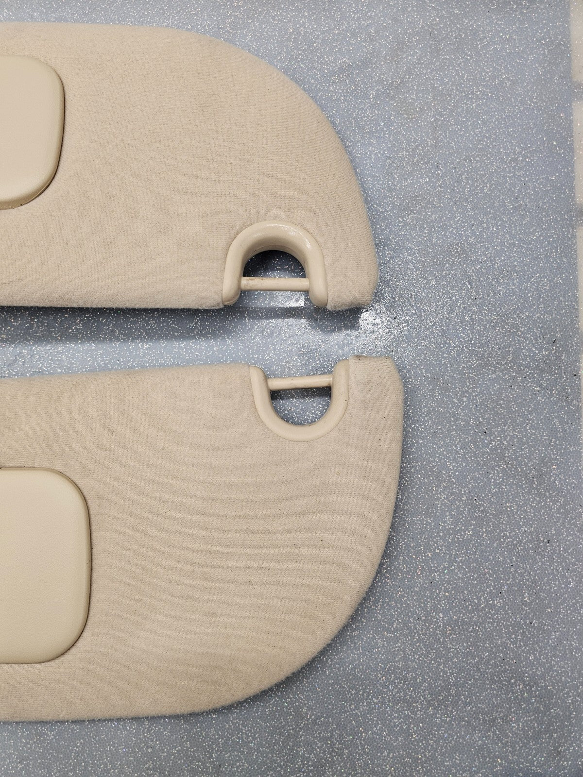 🔥02-05 Ford Explorer Sun Visor Sun Shade Pair Driver Passenger LH RH Tan OEM