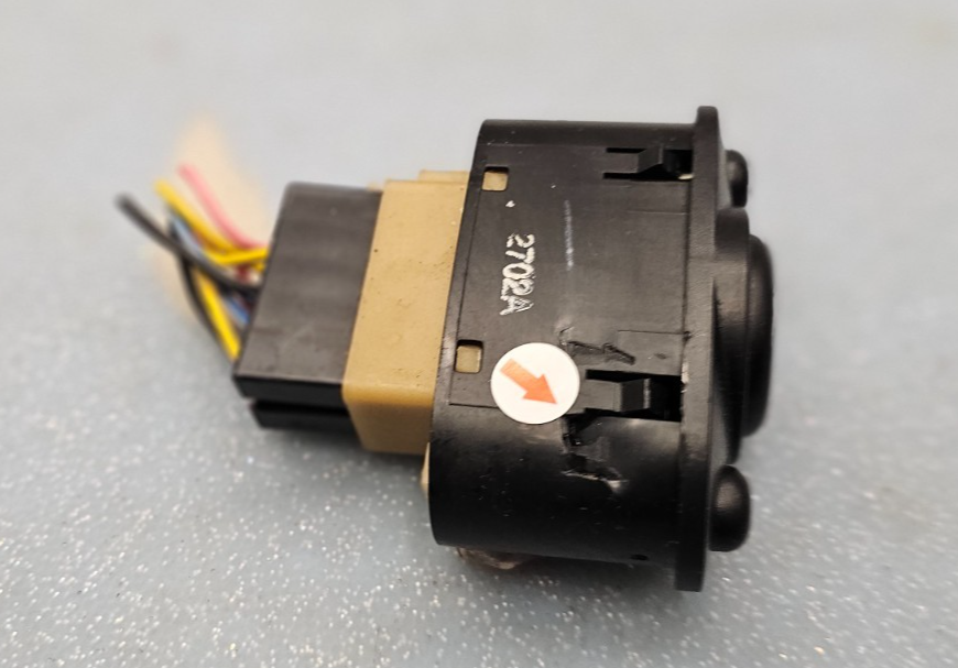 🔥01-05 Chrysler PT Cruiser Driver Master Power Mirror Control Switch Sebring
