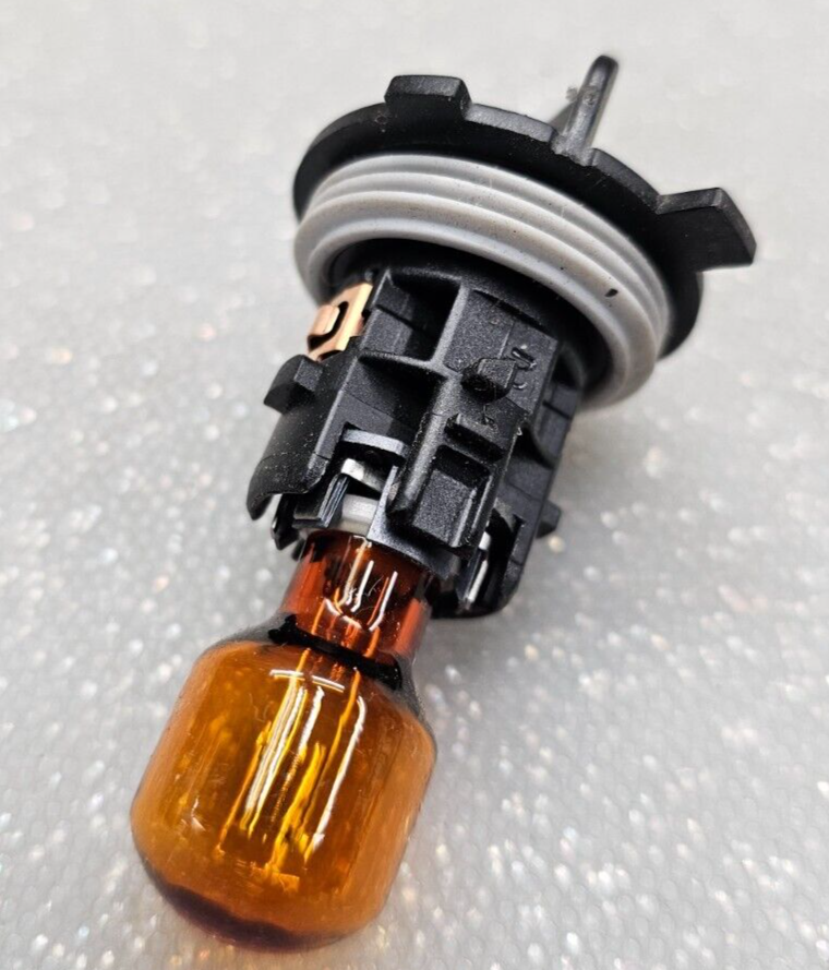 🔥2013-2020 Ford Fusion Corner Turn Signal Light Bulb Socket Indicator Lamp OEM