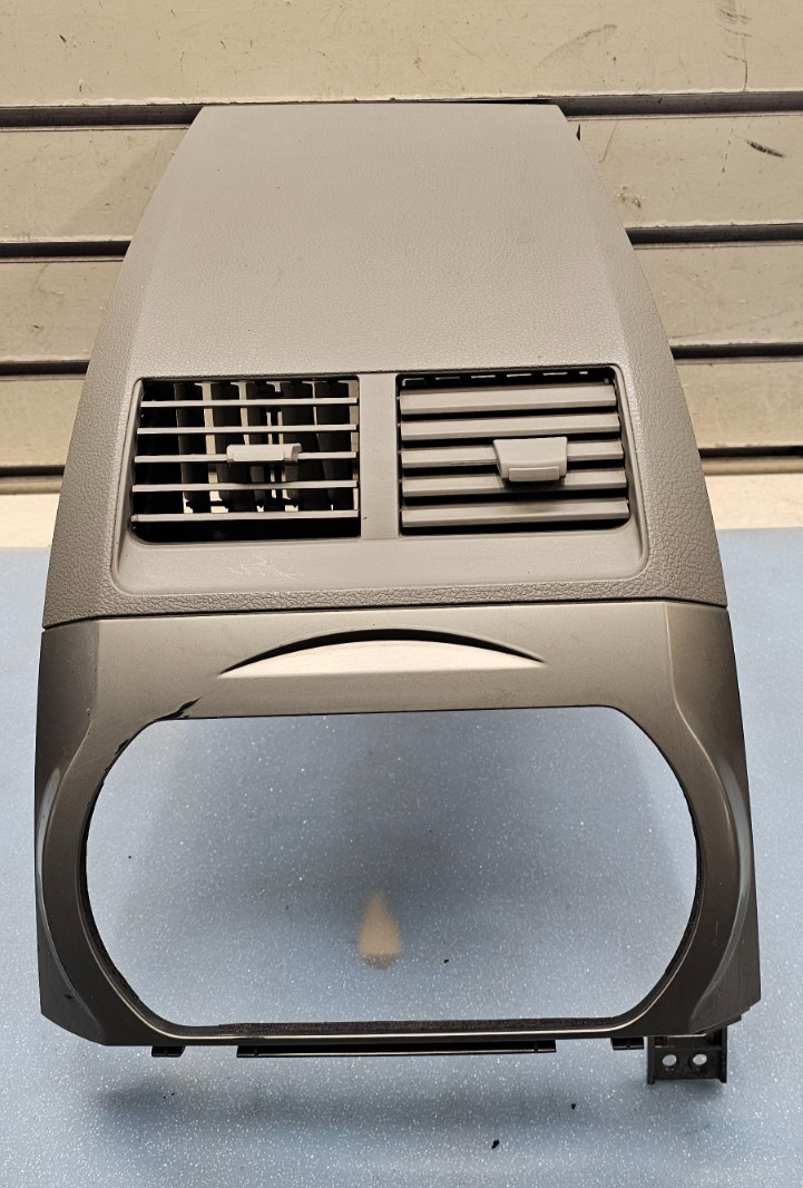 🔥02-04 NISSAN ALTIMA CENTER DASH VENT RADIO STEREO BEZEL TRIM PANEL TAN