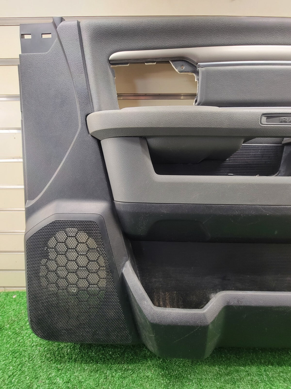 🔥13-18 Dodge RAM 1500 2500 3500 Interior RIGHT PASSENGER Door Panel Front GRAY