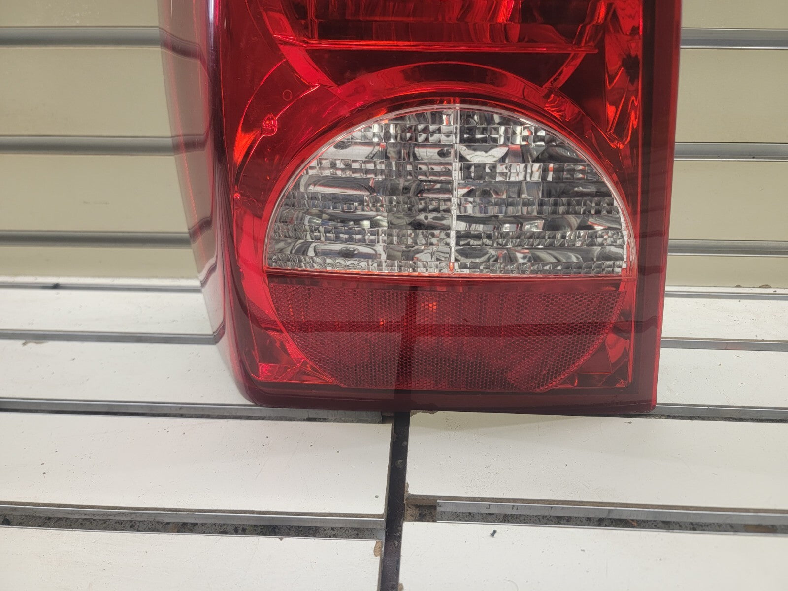🔥2008-2012 Dodge Caliber  Tail Light Taillight lamp  Driver Left Side