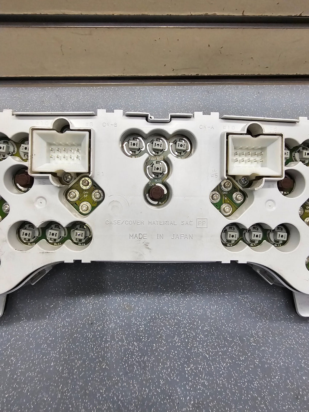 99-01 Jeep Cherokee Sport XJ 4x4 4.0L Dash Instrument Gauge Cluster Speedometer