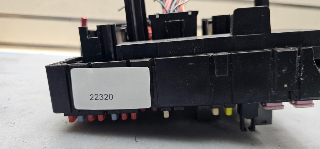 🔥07-09 Equinox Torrent Engine Fuse Relay Box Control Junction Module TIPM Unit