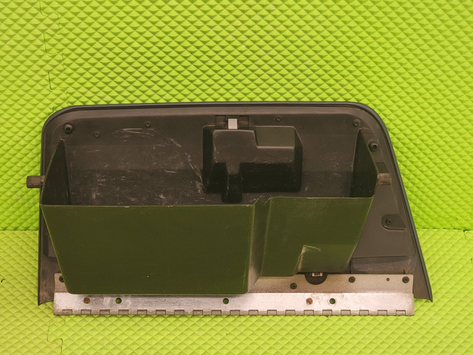 05-07 Ford F250 F350 Super Duty Glove Box Storage Compartment BLUE G10