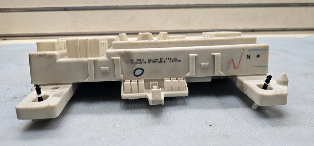 🔥04-09 MAZDA 3 BCM FUSE BOX JUNCTION INTERIOR BODY CONTROL MODULE