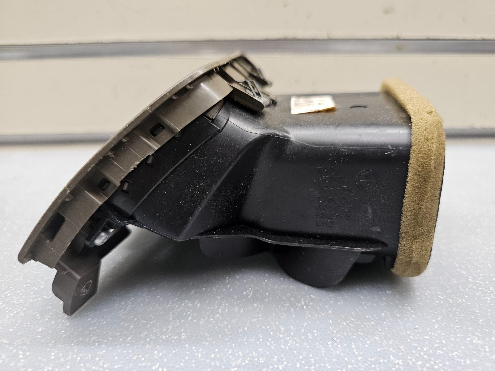🔥08-12 Honda Accord Left Front Driver Side Dash AC Air Vent DARK TAN OEM