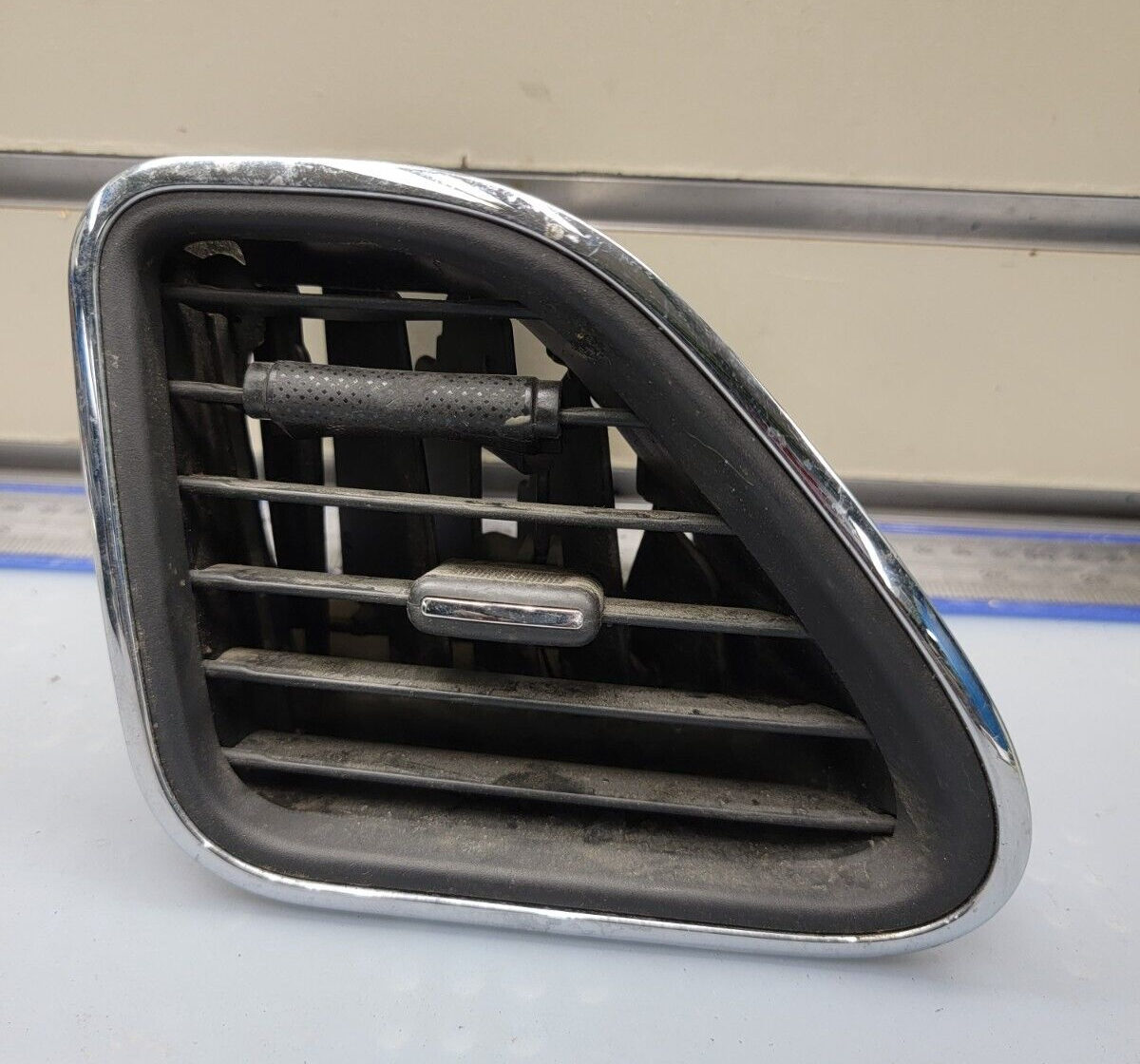 🔥11-14 Dodge Avenger CHRYSLER 200 AIR VENT GRILLE DASH DRIVER LEFT silver/Black
