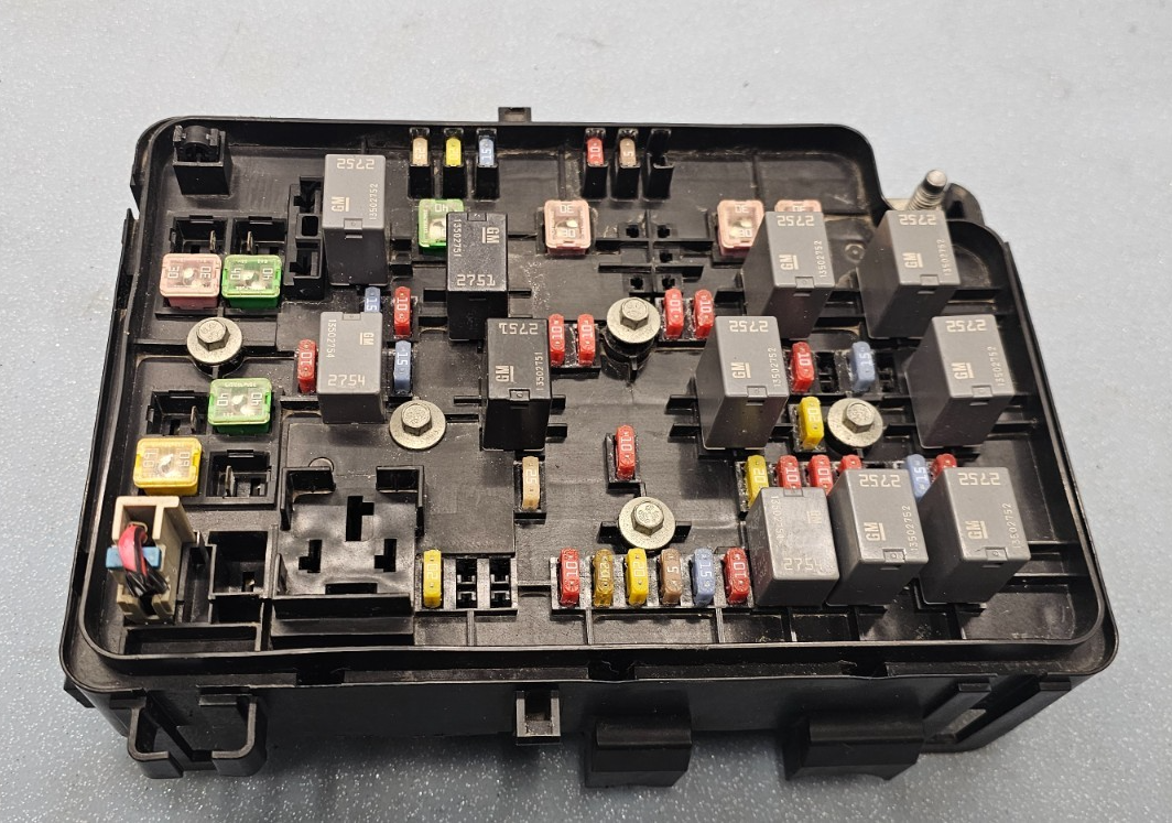 🔥08-10 CHEVY COBALT ENGINE FUSE RELAY BOX JUNCTION INTEGRATED POWER MODULE OEM
