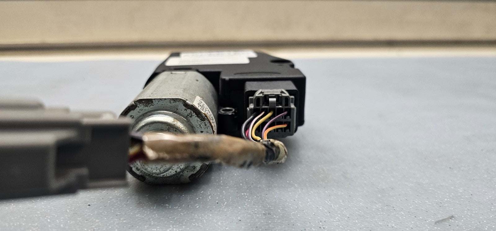 🔥06-10 Ford Explorer Mountaineer Front Sunroof Moonroof Motor Power Unit