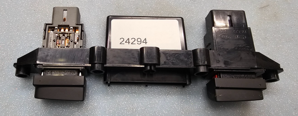 🔥2006-2011 Kia Rio Rio5 Center Dash Hazard Defrost Switches Black OEM