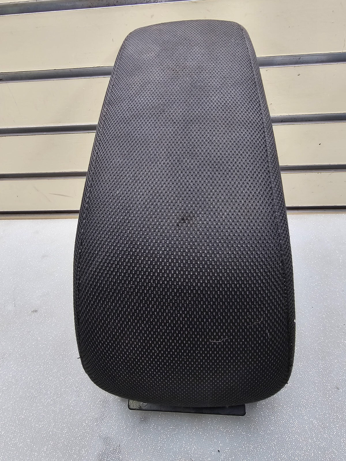 🔥03-06 Mitsubishi Outlander Center Console Arm Rest Lid Cover Cloth Black OEM
