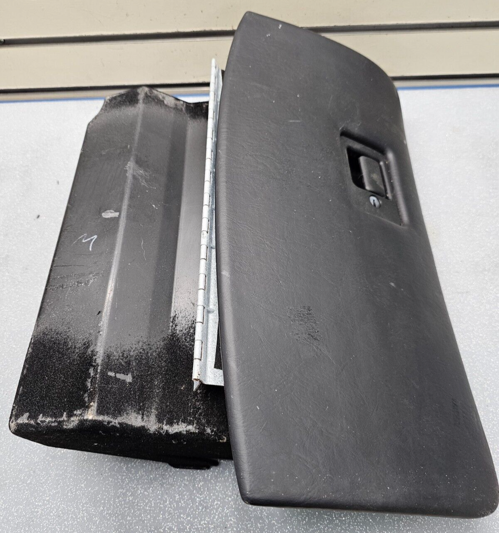03-11 Town Car Dash Glove Box Storage Compartment Lid Door Cover Assembly Black