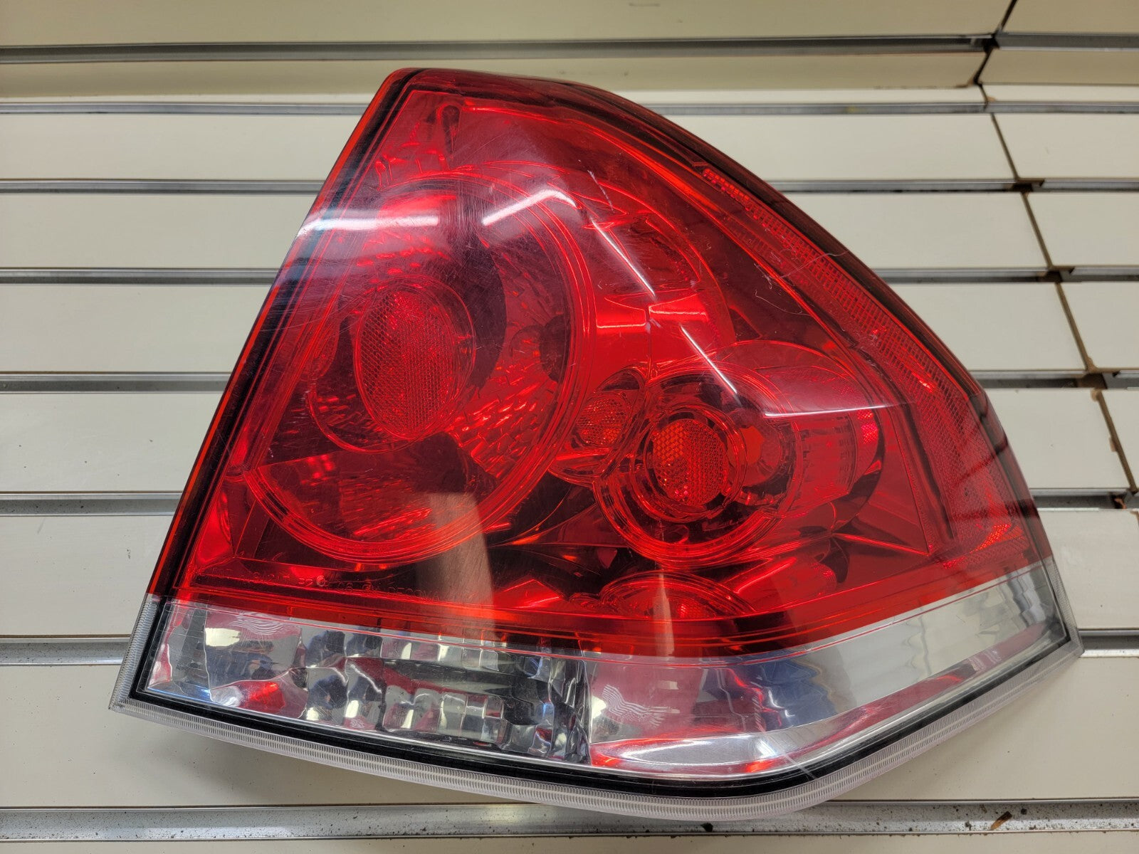 🔥2006-2013 CHEVROLET IMPALA TAIL LIGHT taillight LAMP RIGHT PASSENGER