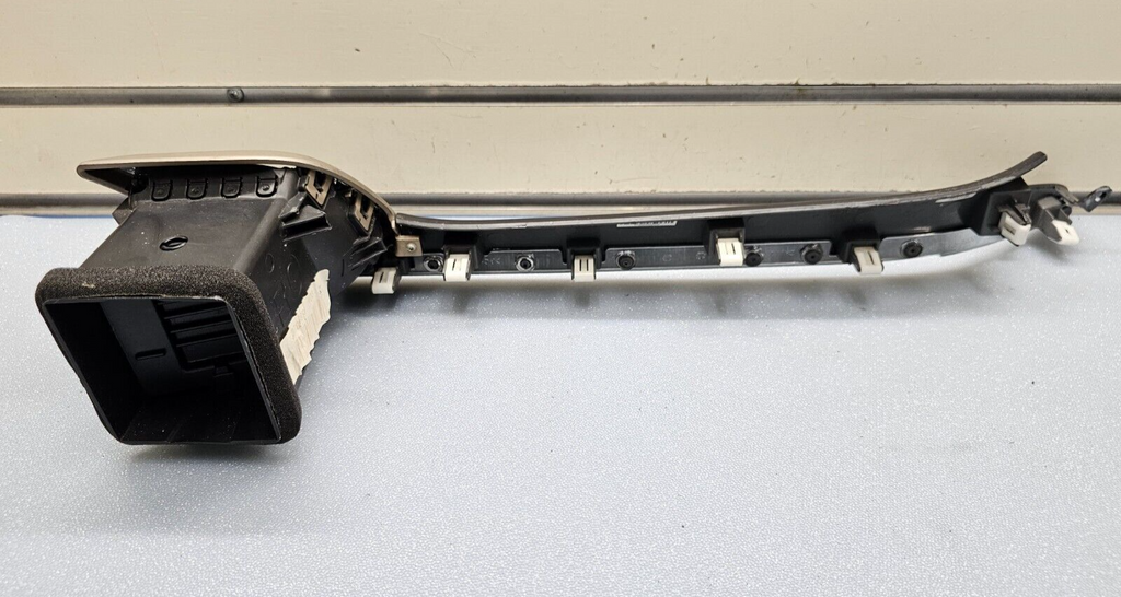 11-20 Grand Cherokee Dash Right Passenger Molding Trim AC Air Vent Heater Silver