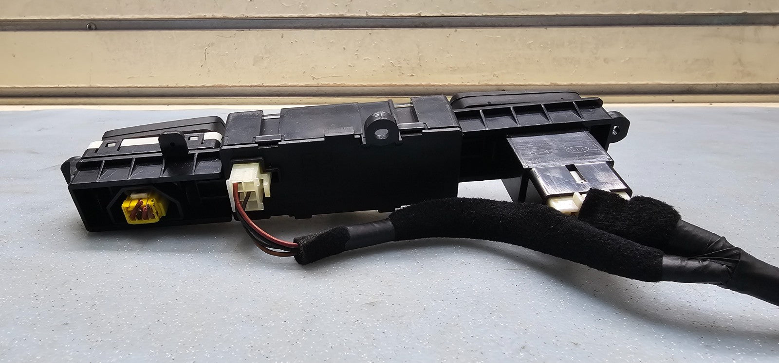 🔥06-10 Kia Sportage Hazard Switch Control Dash Digital Clock Display Time Bla