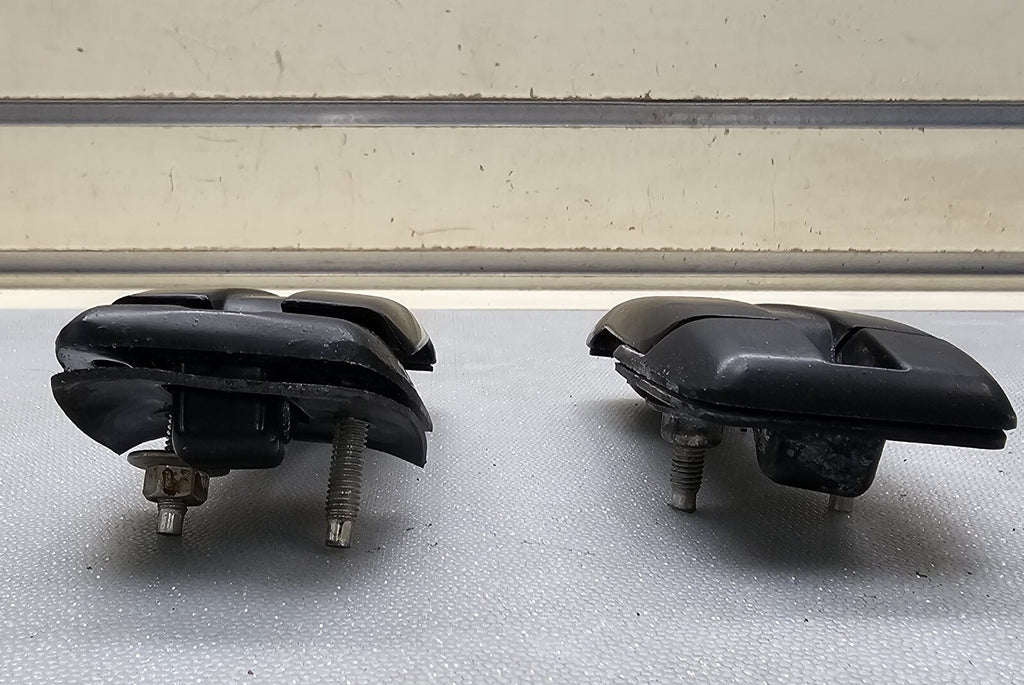 🔥04-08 Mitsubishi Endeavor Hatch Hinges Right Left Liftgate Glass