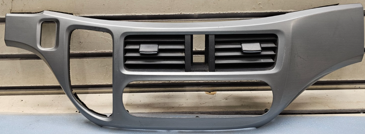 🔥05-10 Honda Odyssey Center Dash Radio Climate Control Bezel Trim Panel silver