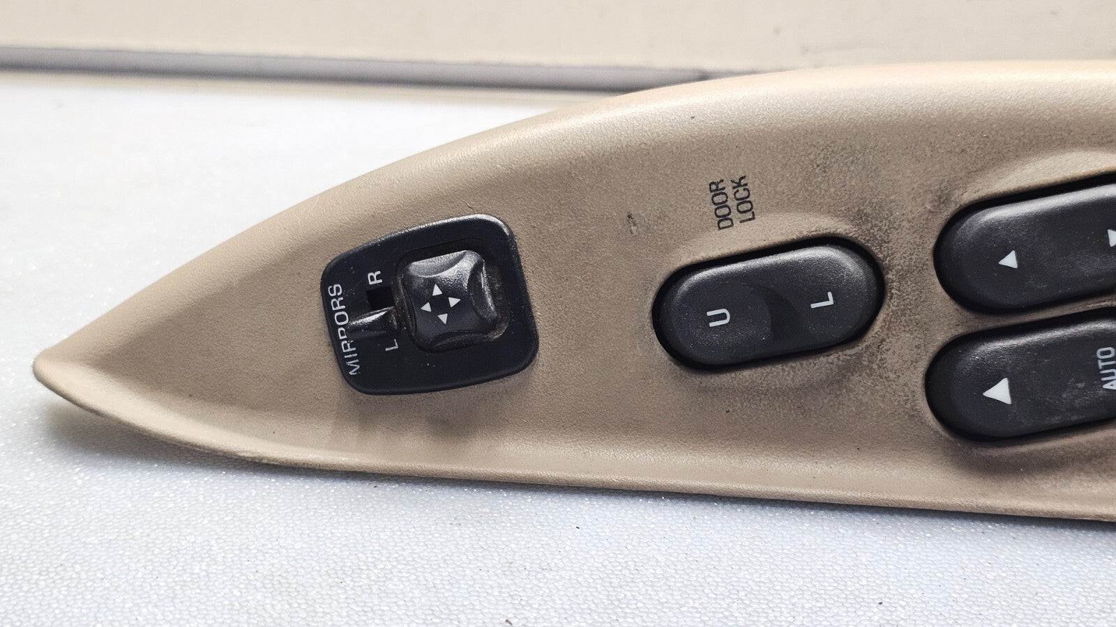 🔥98-02 Crown Victoria Grand Marquis Power Left Driver Master Window Switch Tan