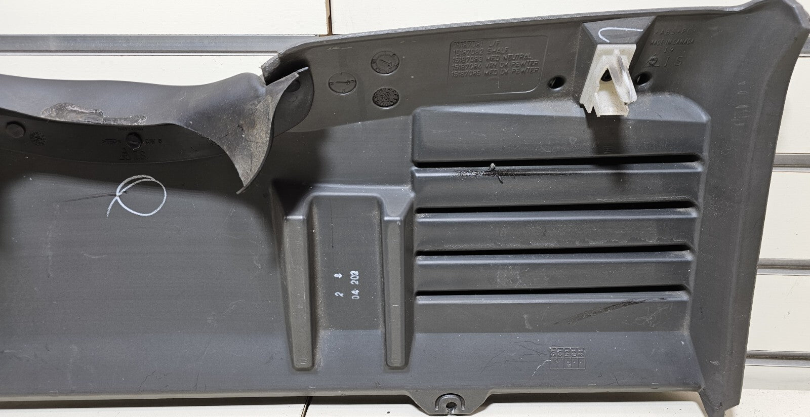 🔥99-06 Silverado Sierra Dash Front Left Knee Bolster Panel Lower Column Black