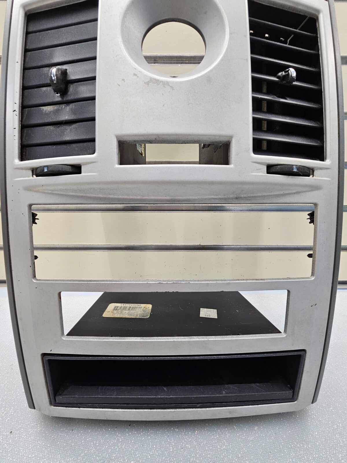 08-10 Grand Caravan Town Country Dash AM FM Radio Stereo Trim Bezel Panel SILVER