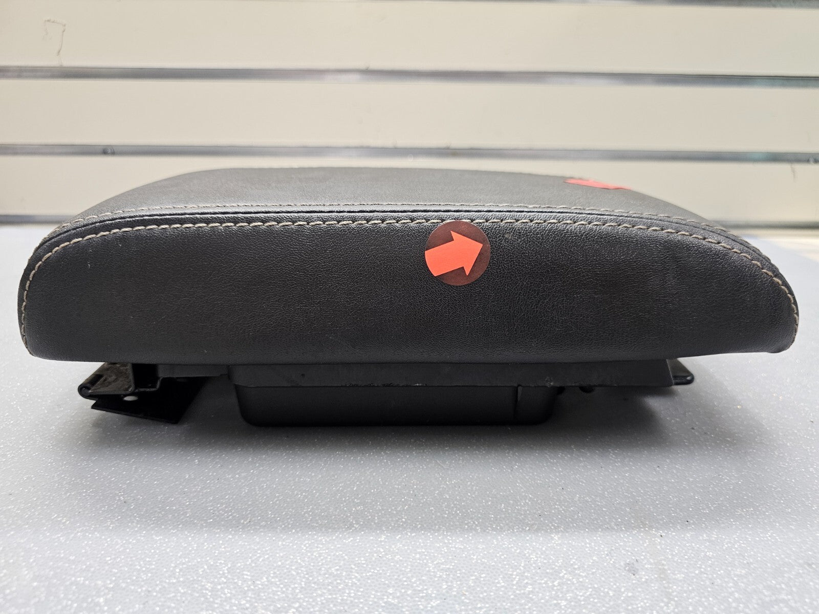 10-12 Fusion Milan Front Center Console Lid Armrest Cover Top Pad Assembly Black
