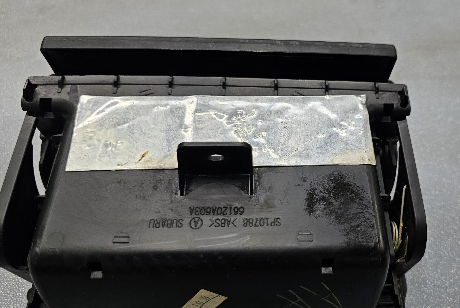 🔥05-09 Legacy Outback Center Dash Trim Bezel Cubby Pocket Storage Black OEM 31