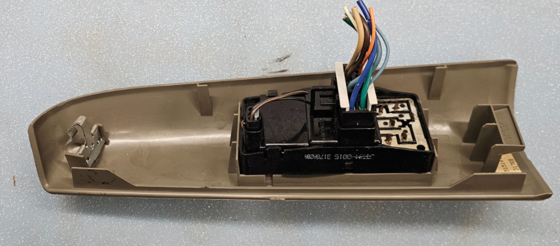 🔥98-05 Blazer S10 Front Right Passenger Power Window Switch Assembly DK TAN