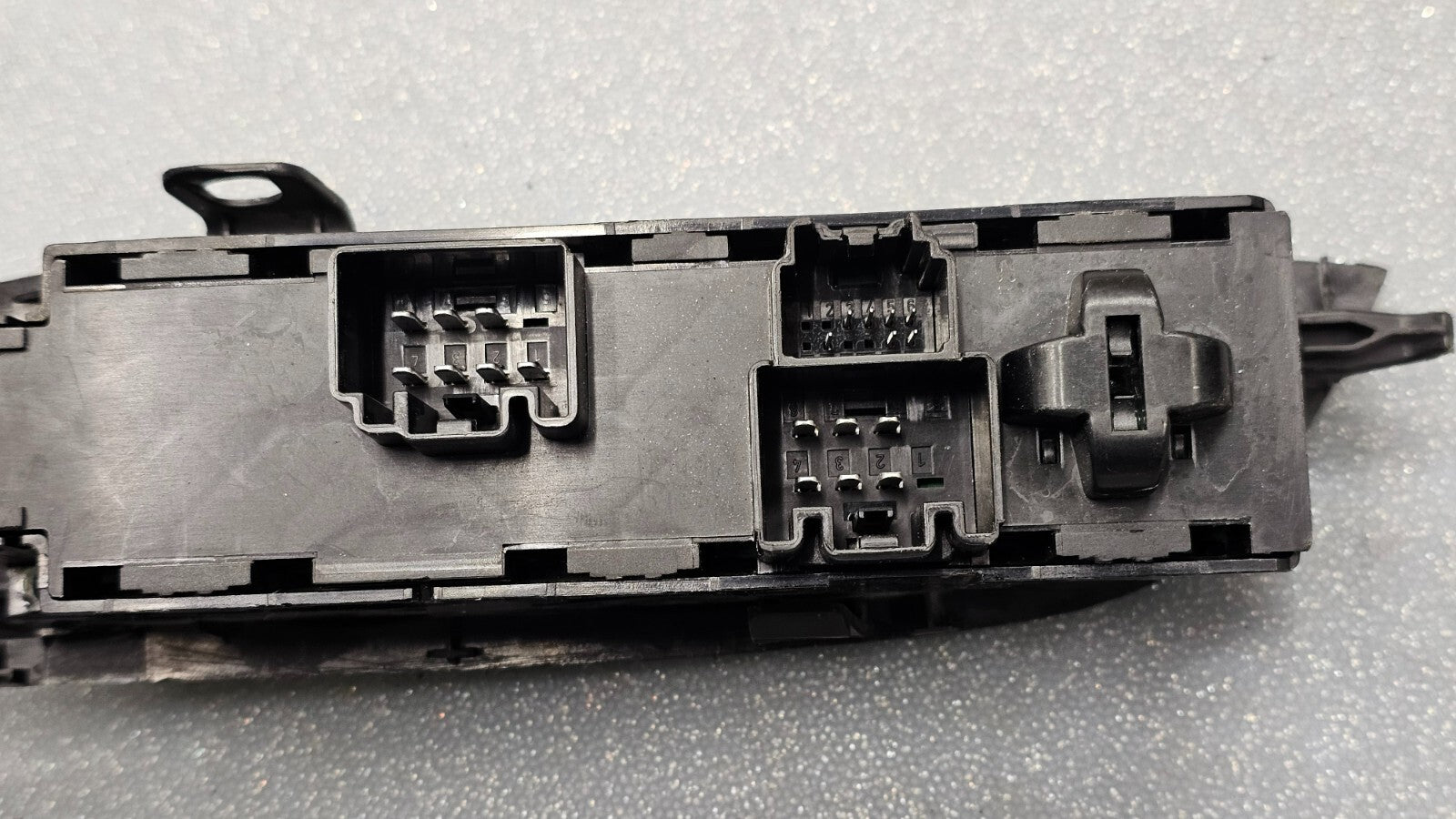 12-18 Focus Escape Front Left Driver Master Power Window Switch Regulator Black