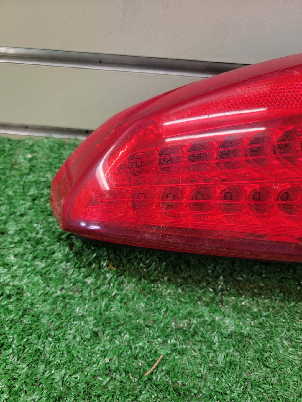🔥06-11 Cadillac DTS GM Factory  Passenger/ Right Side TAILLIGHT, with wire