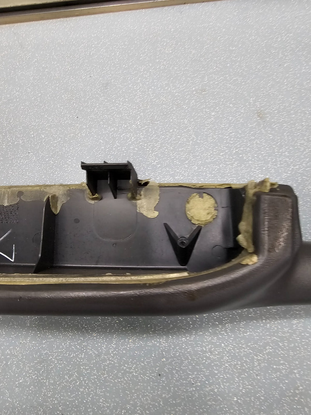 🔥99-06 Chevrolet GMC SilveradoTahoe Rear RIGHT Door Armrest Handle Dark Grey H3