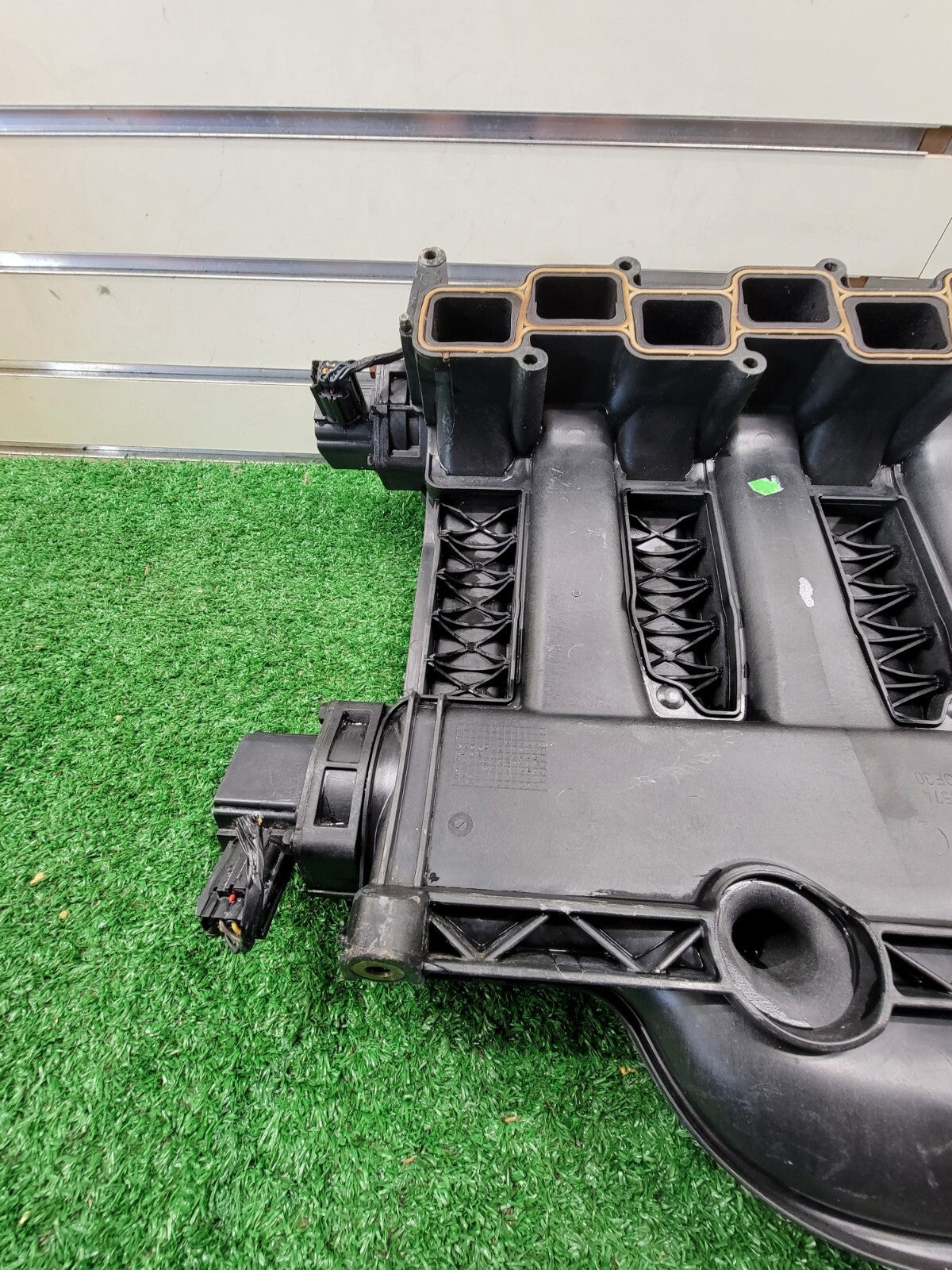🔥07-10 Dodge Avenger Journey Sebring 3.5 L Upper Air Intake Manifold Plenum OEM