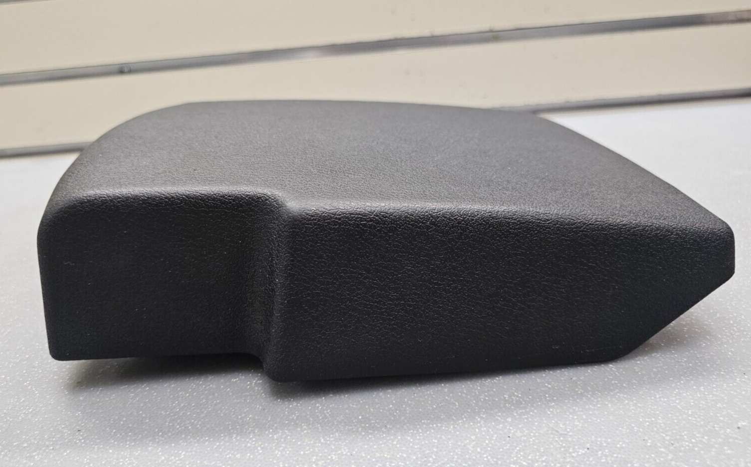 🔥05-10 COMMANDER GRAND CHEROKEE CENTER CONSOLE ARM REST LID TOP ASSEMBLY BLACK