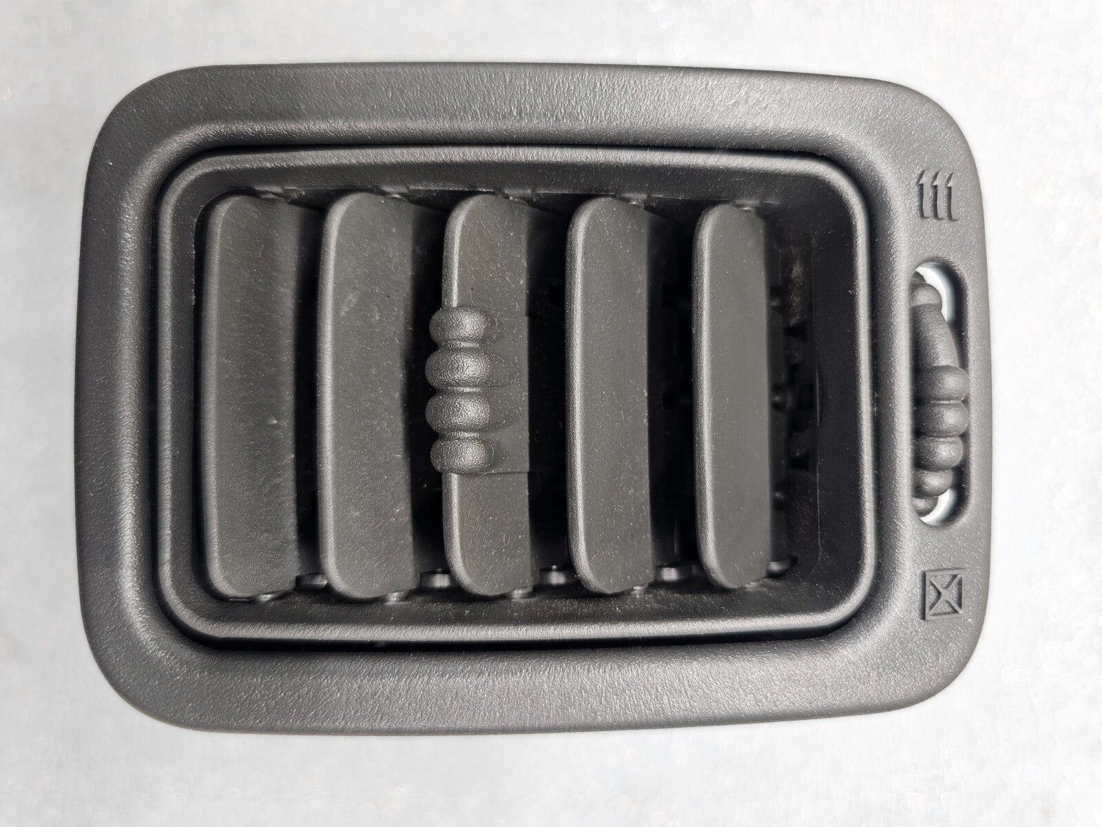 🔥99-06 Silverado Tahoe Dash Air Vent Heater Climate Temperature Left Black OEM