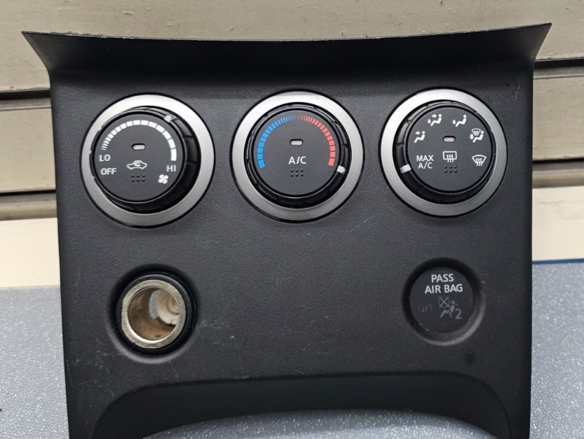 🔥08-15 NISSAN ROGUE DASH AC A/C HVAC CLIMATE TEMPERATURE HEATER CONTROL PANEL