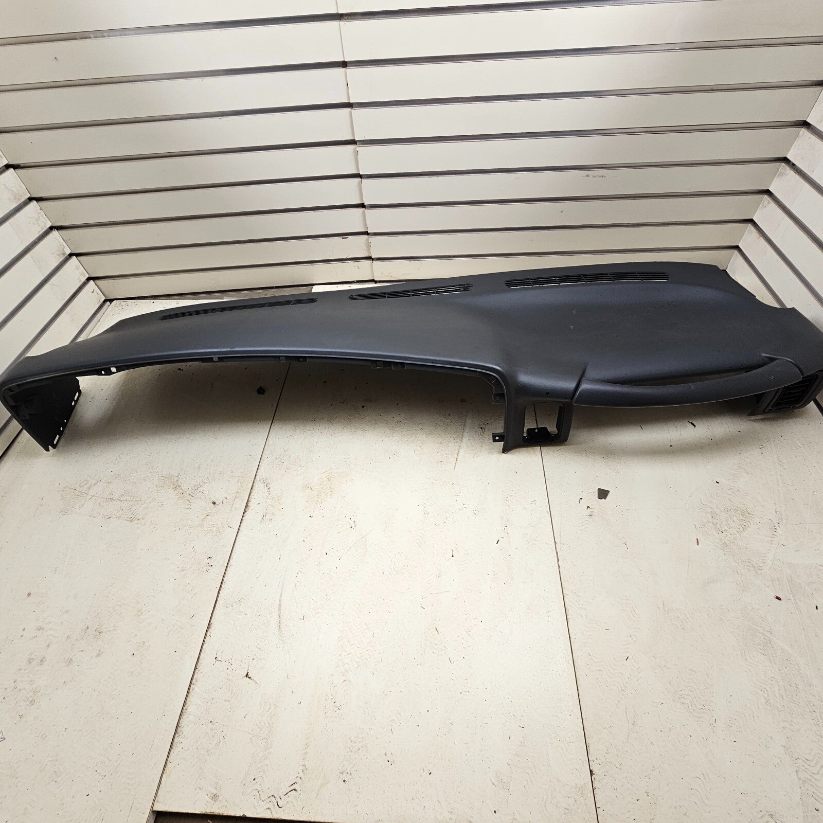 99-06 SILVERADO SIERRA TAHOE Upper Dash Cap Cover Top Dashboard Pad GRAPHITE DP1
